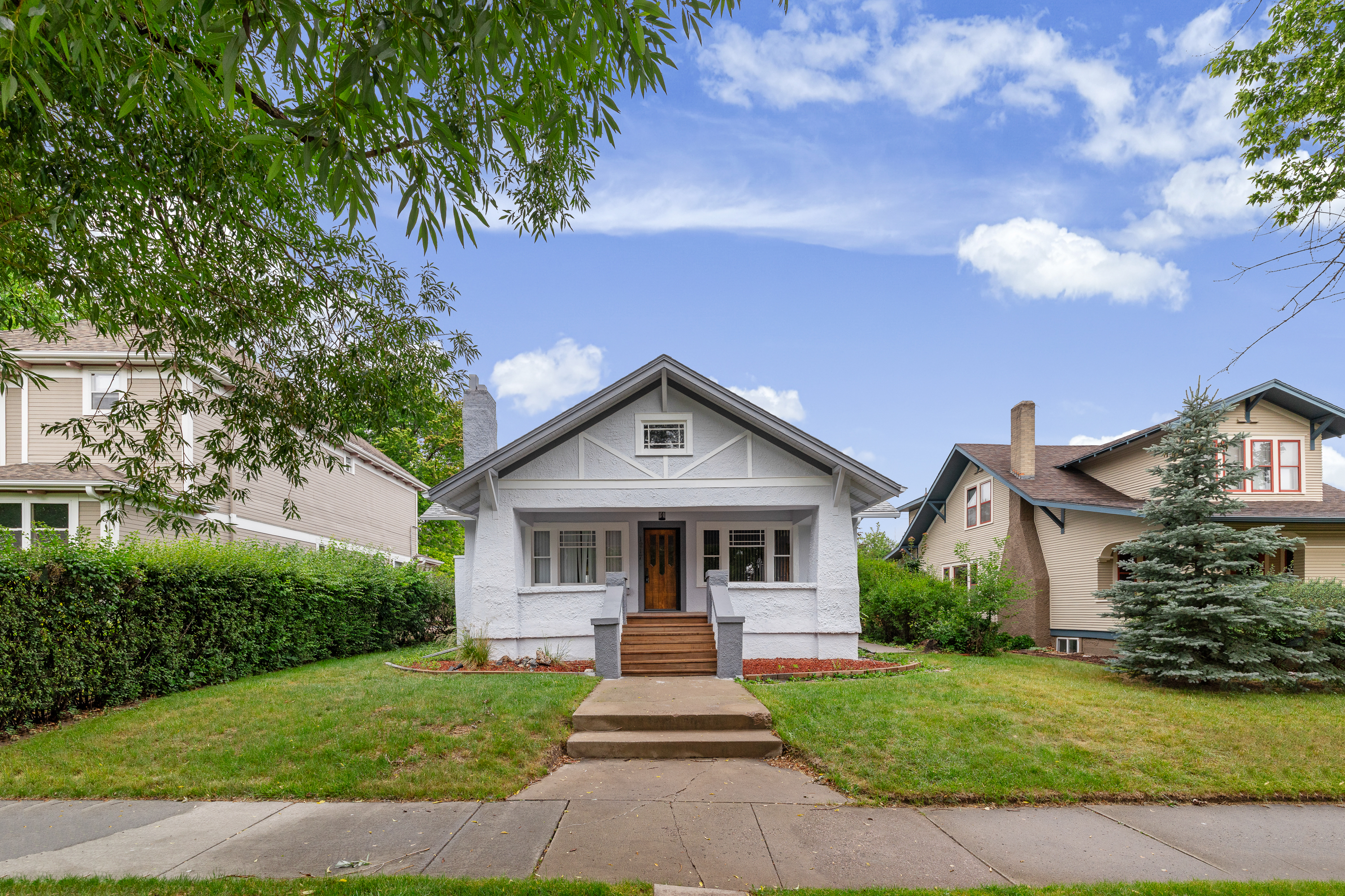 Property main image