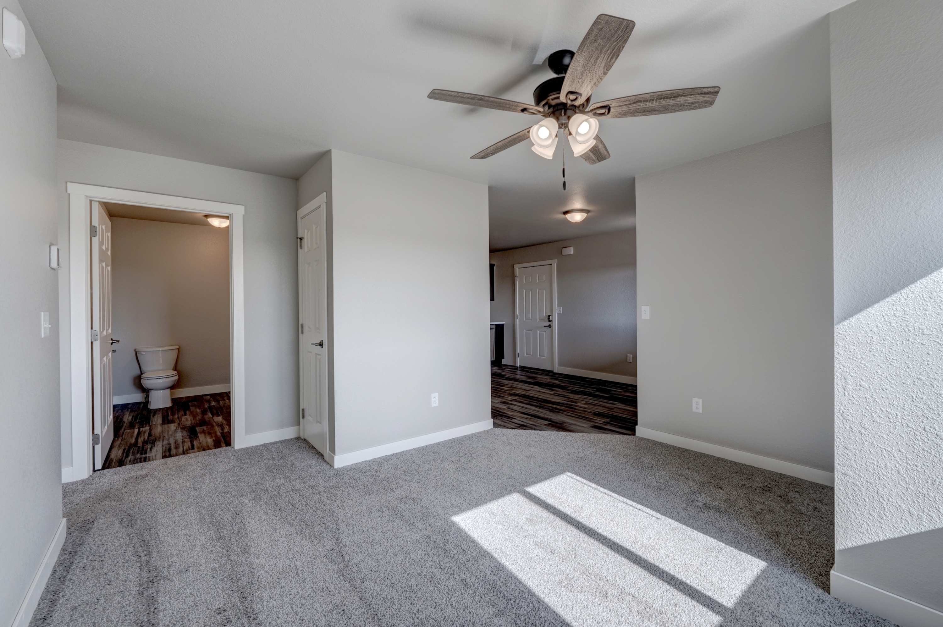 4823 5th Street - 13